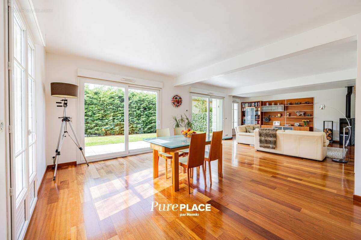 Maison à RUEIL-MALMAISON