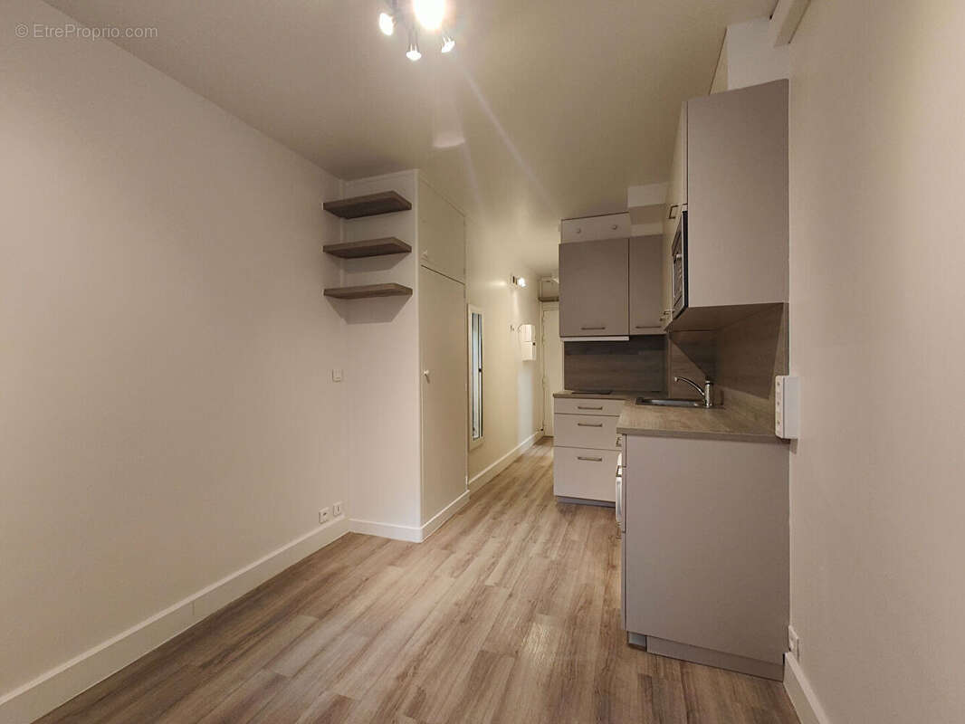 Appartement à PARIS-7E