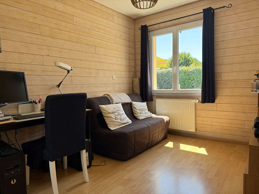 Maison à ROCHES-PREMARIE-ANDILLE