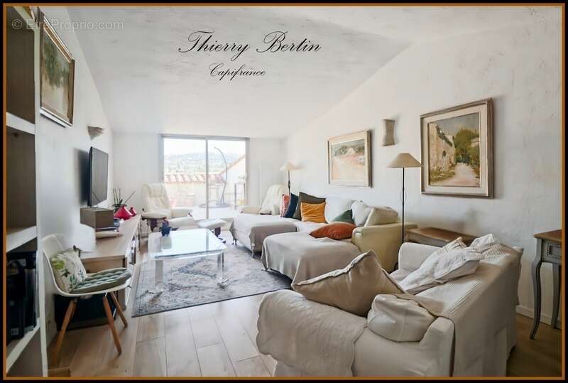 Appartement à LA COLLE-SUR-LOUP