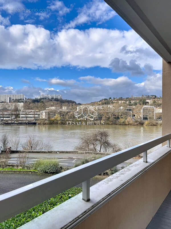 Appartement à LYON-4E