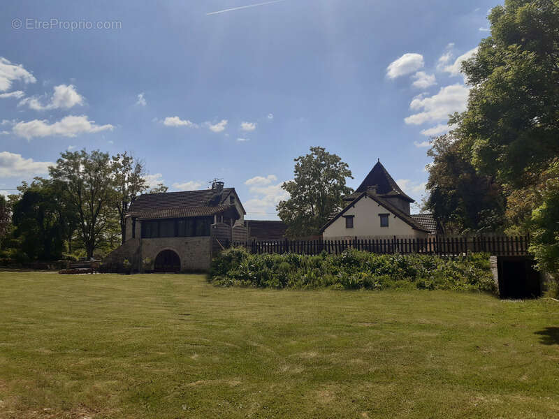 Maison à SALVAGNAC-CAJARC