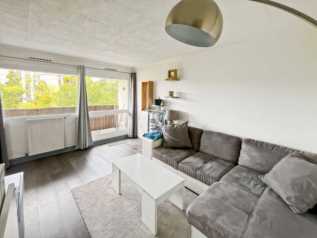 Appartement à LES MUREAUX