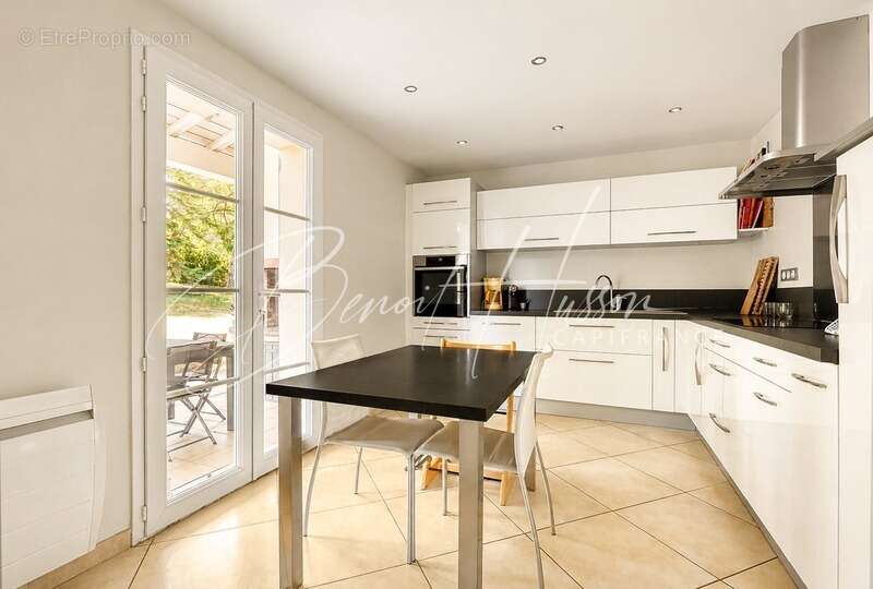 Maison familiale – 188m² – 5 chambres – jardin de plus de 3800m² - photo 6