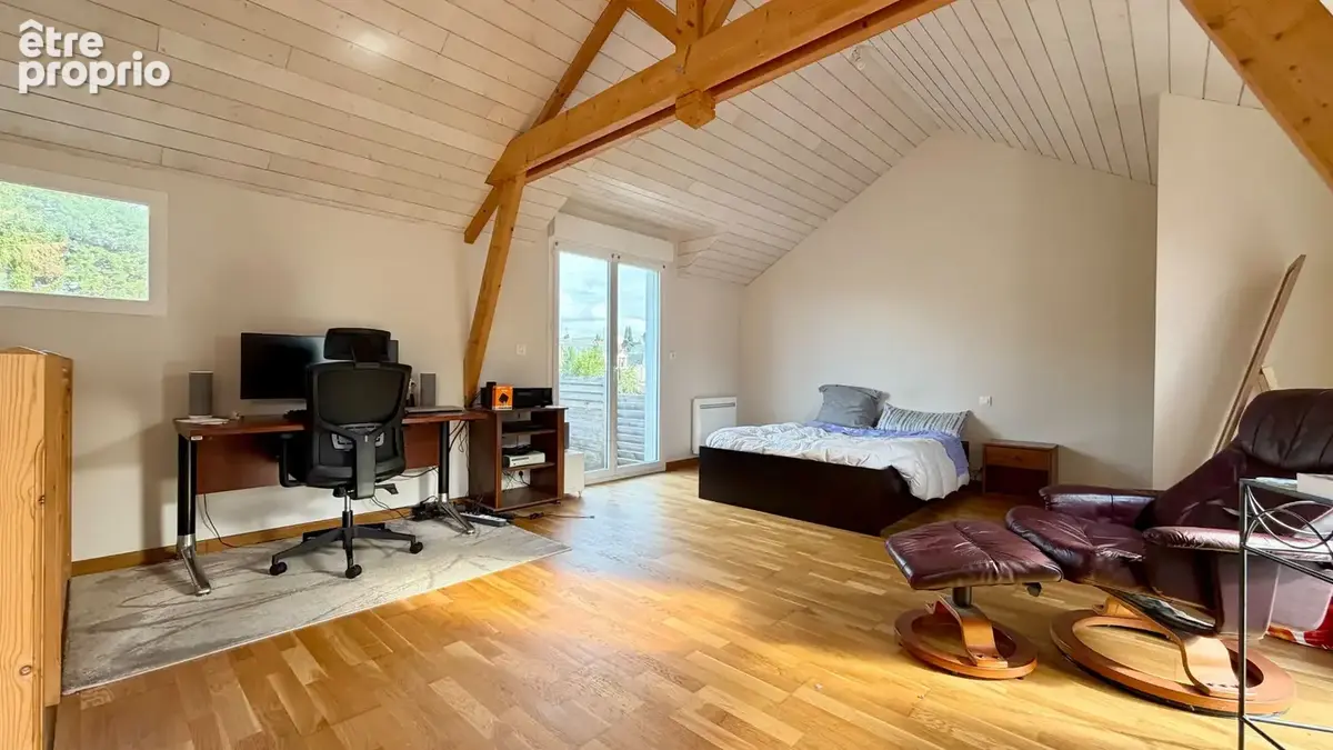 ROND-POINT DE RENNES - Maison de 76m² avec terrasse - photo 6