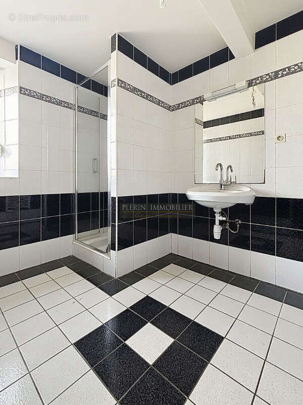Maison 6 km de Lamballe 5 pièce(s) 170 m2 et deux dépendance - photo 8