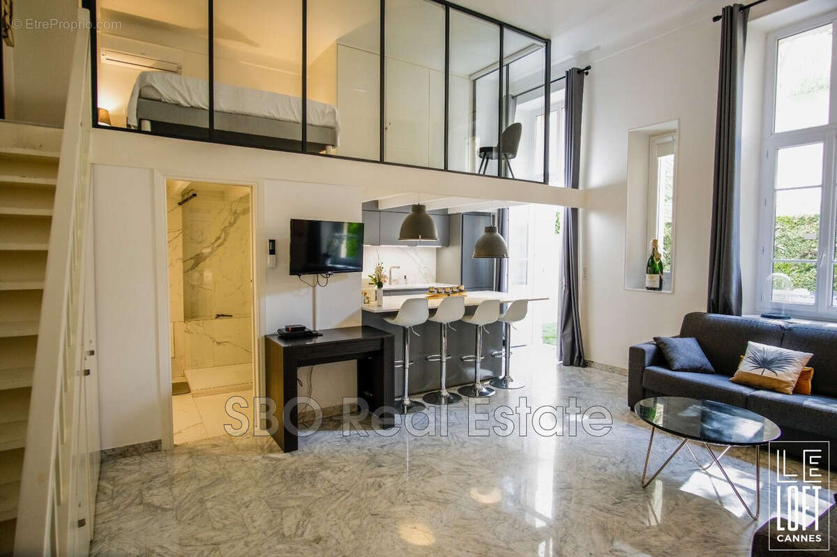 Appartement à CANNES