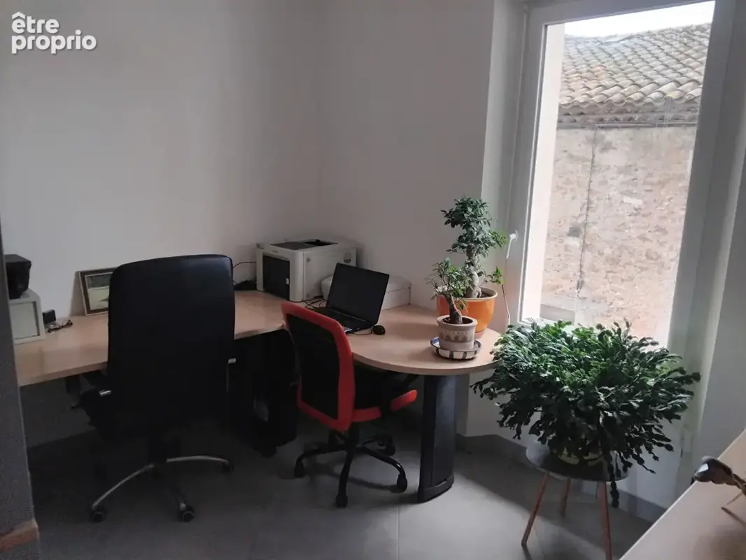 A vendre maison 8 pièces avec jardin, terrasse et vaste garage. - photo 9