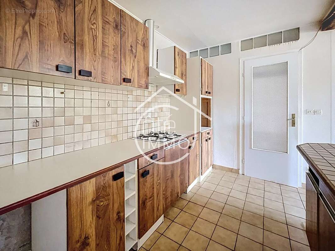 Maison à LAMOTHE-MONTRAVEL