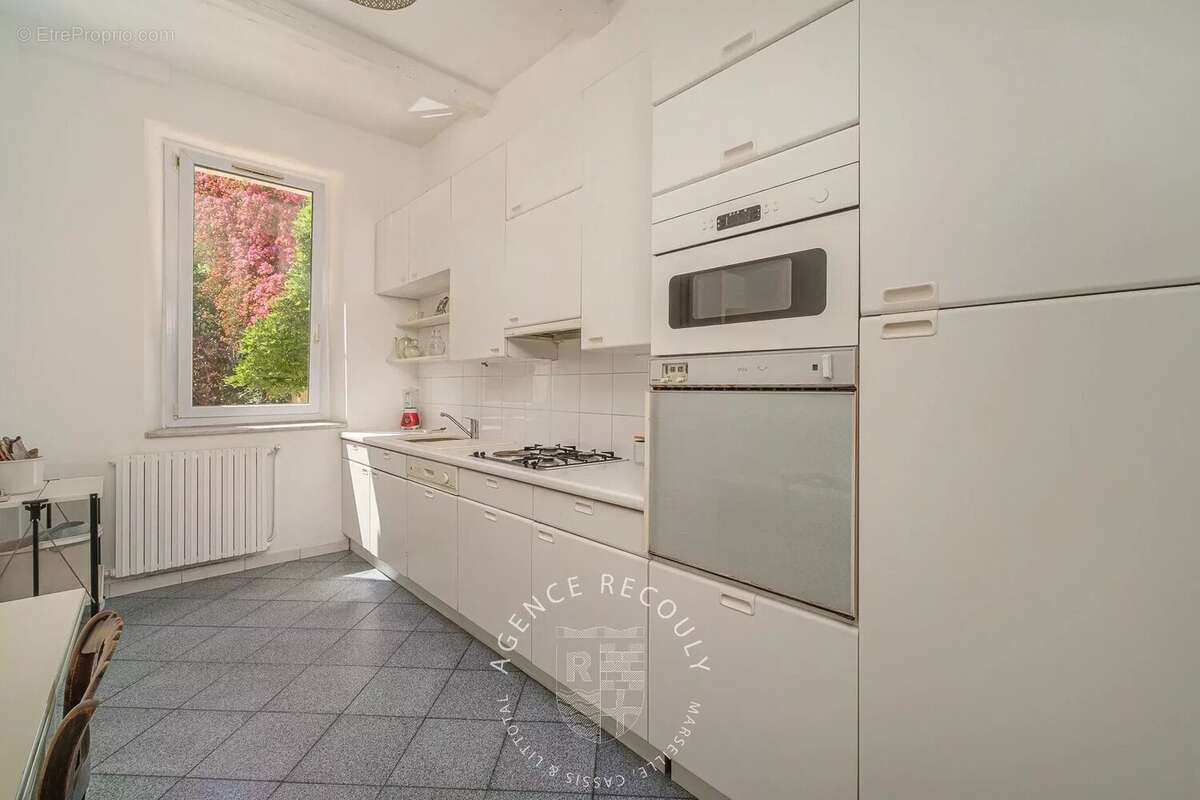 Maison à MARSEILLE-7E