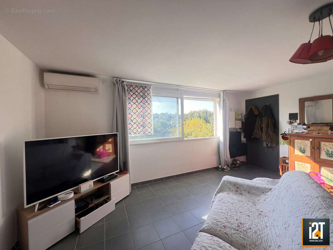 Appartement à SAINT-MAMERT-DU-GARD