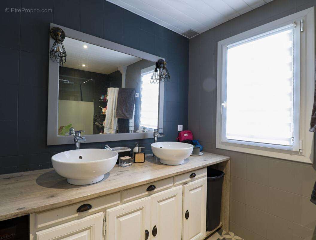 Maison à VIVIERS-LES-MONTAGNES