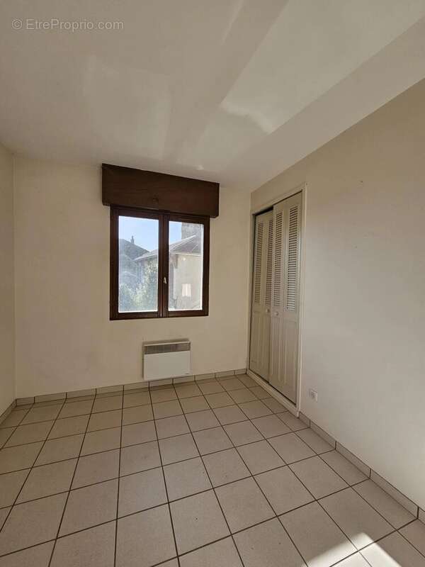 Maison à CASTELNAU-RIVIERE-BASSE
