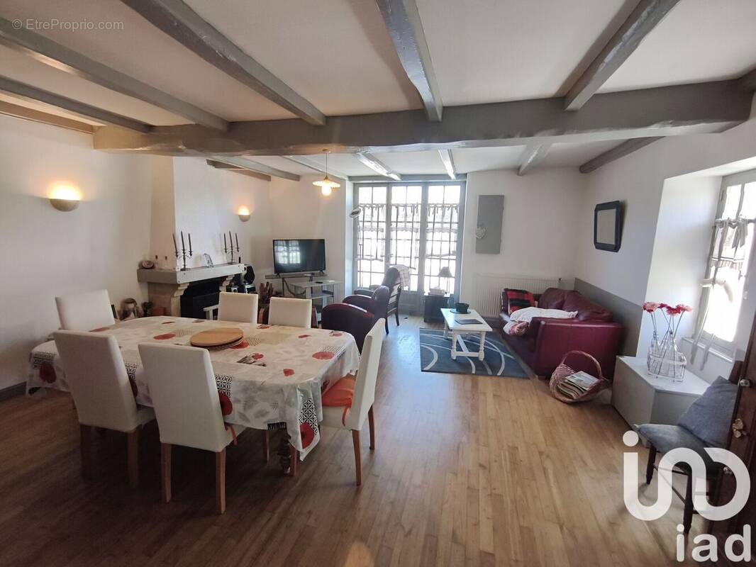 Photo 1 - Maison à LA PEYRATTE