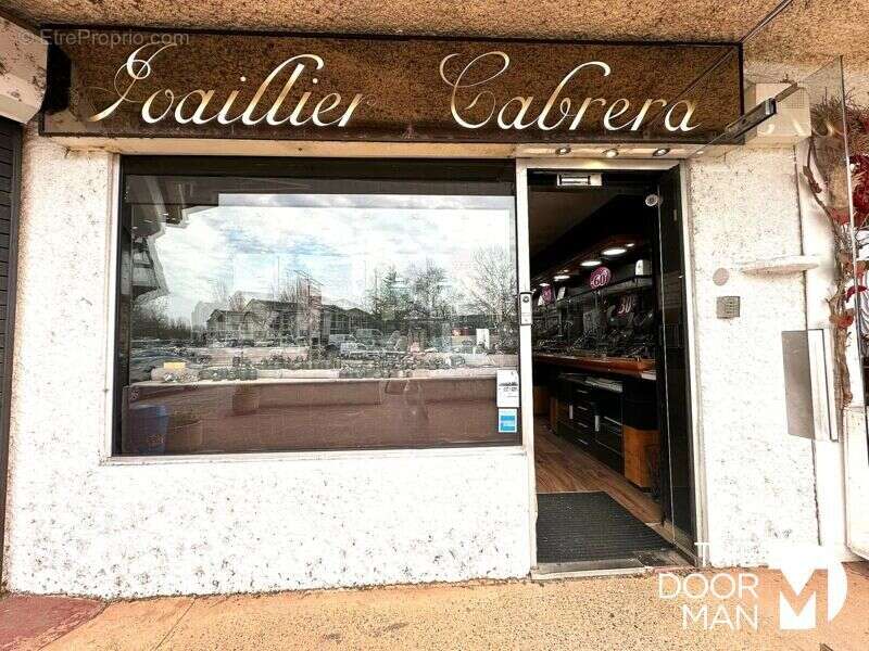 Commerce à CORNEBARRIEU