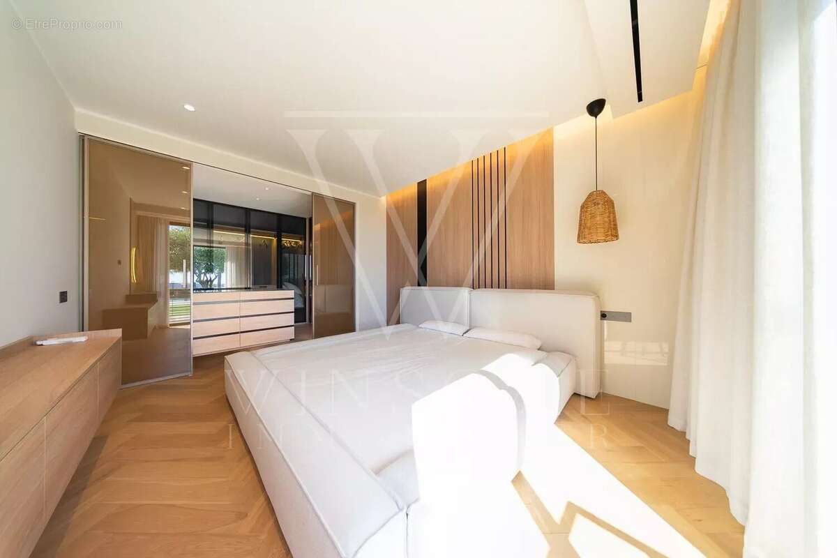 Maison à VILLENEUVE-LOUBET