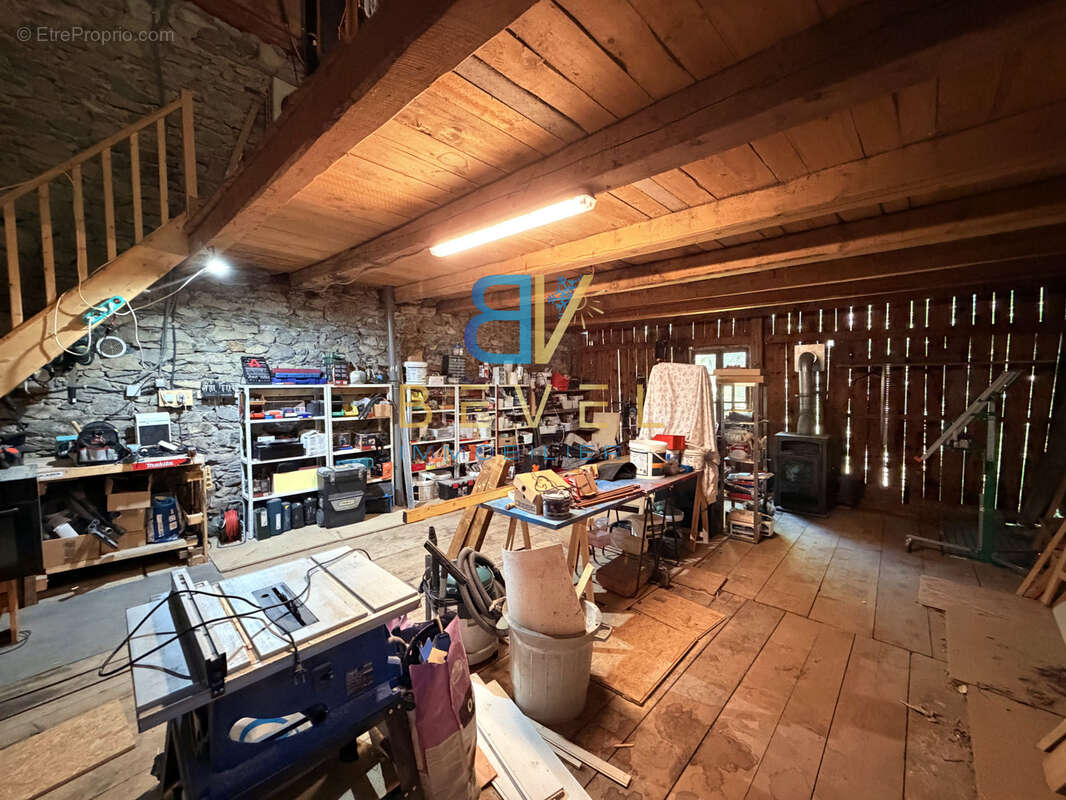 À vendre   exclusivité saint-françois-longchamp   (montaimont)  ancien corps de ferme rénové   110 m2 habitabl - photo 22