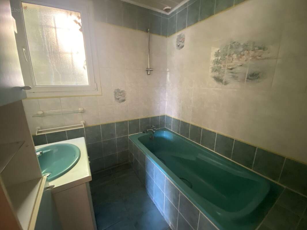 Maison 83 m² à Inzinzac-Lochrist  - photo 4