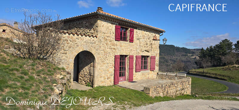 Ardèche, ensemble charmant de 2 maisons en pierres, avec terrasses, caves voutées et terrains attenants - photo 26