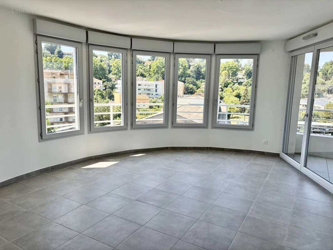 Appartement à CAGNES-SUR-MER