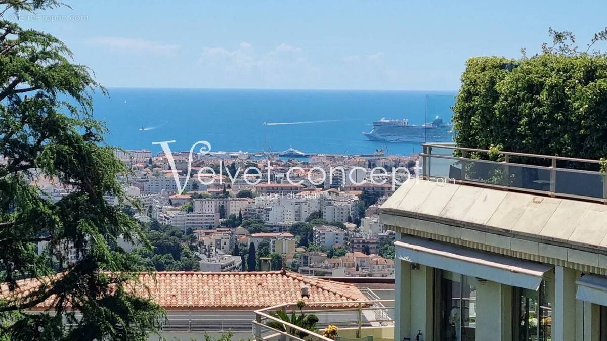 Appartement à LE CANNET