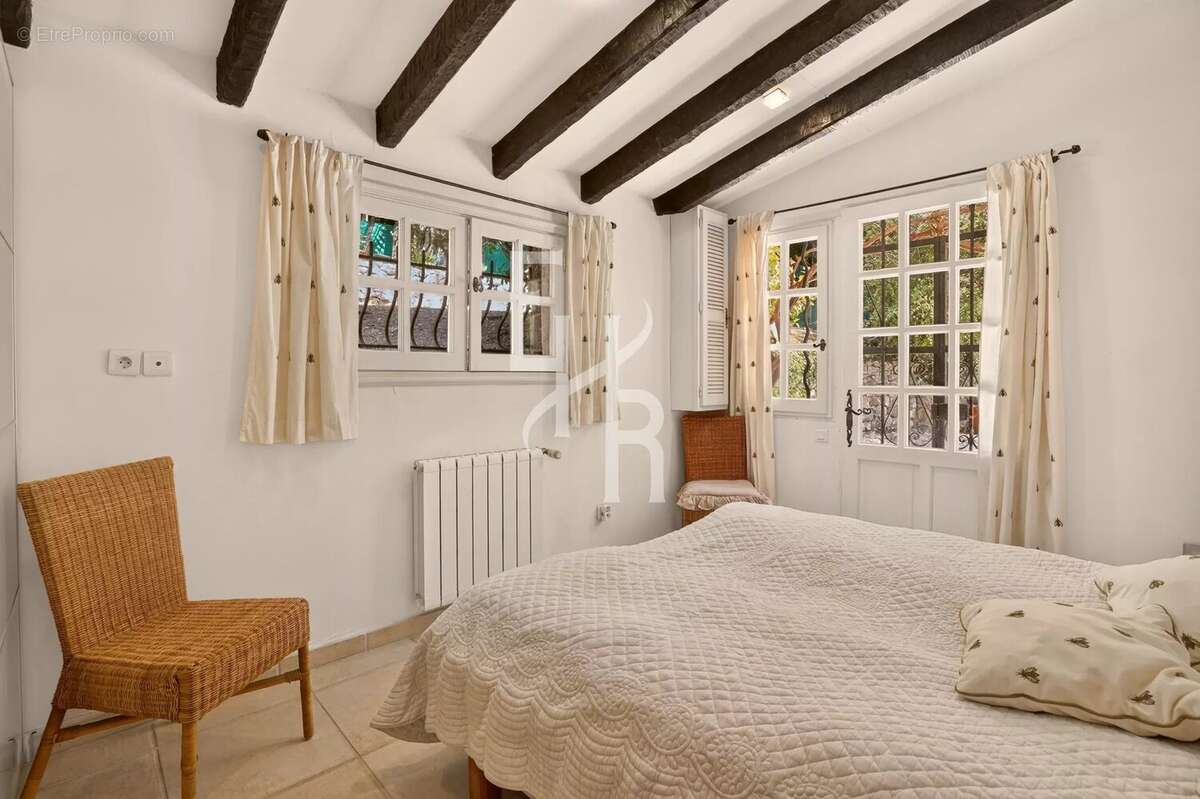 Maison à MOUGINS
