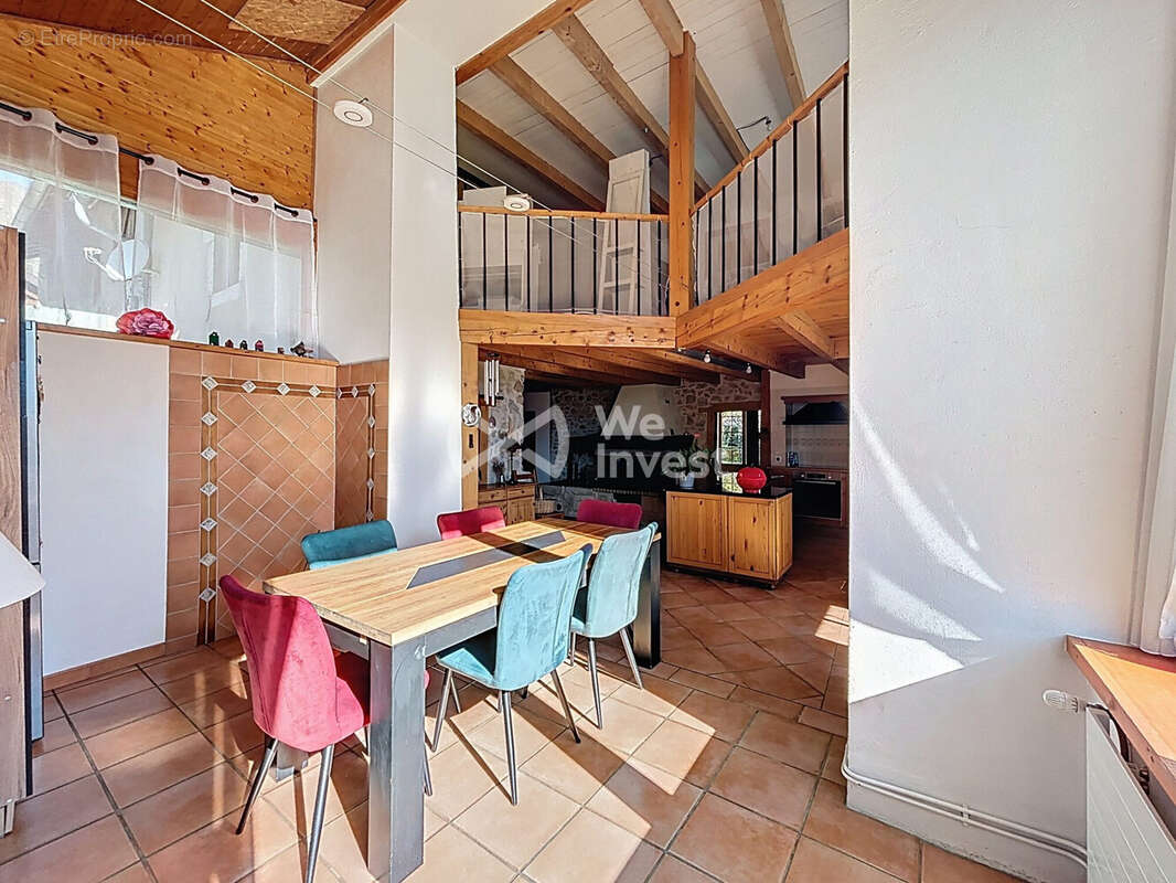 Maison à CHAMPFROMIER