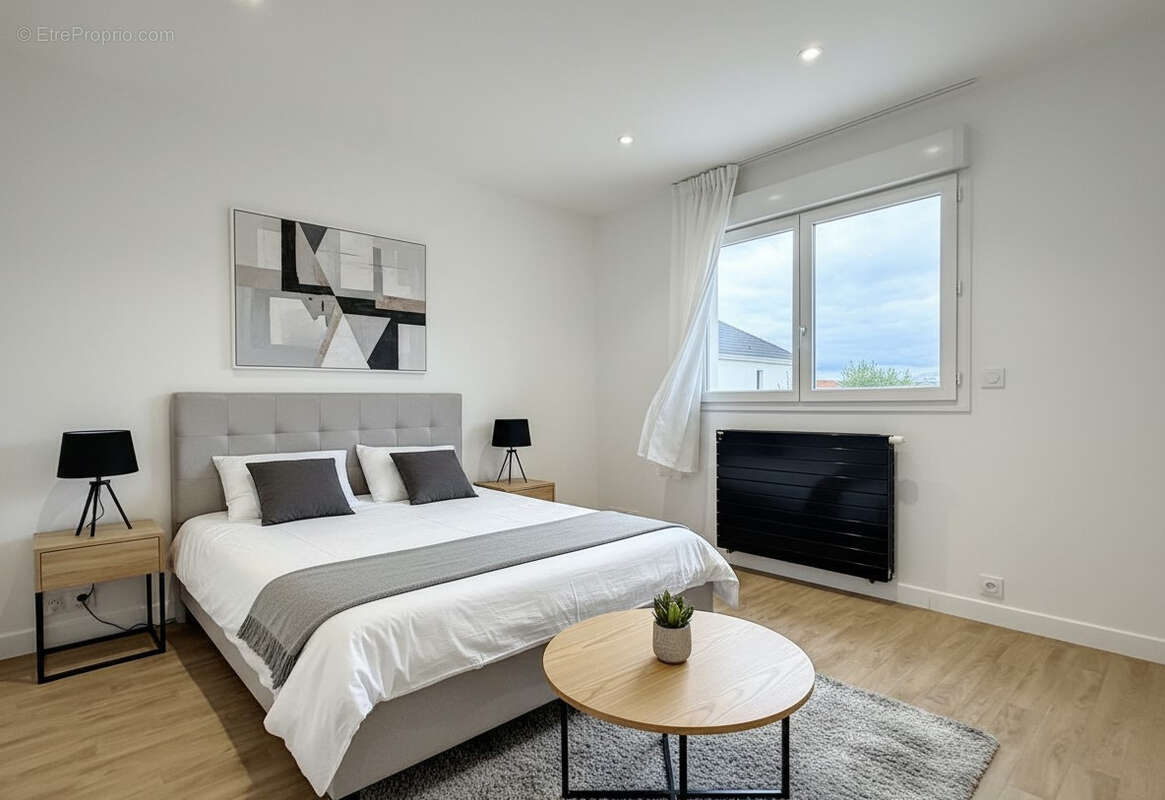 Maison à LIMEIL-BREVANNES