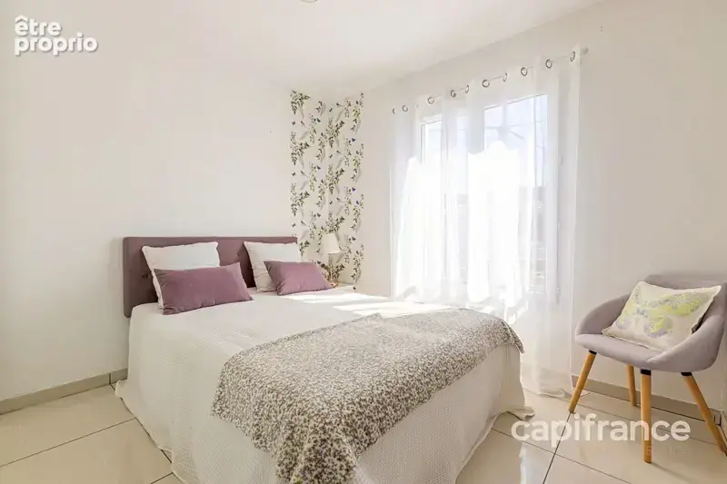 Maison à vendre à CEYRESTE (13), village à pied, vue mer, 3 chambres, terrasse, jardin, carport, atelier - photo 12