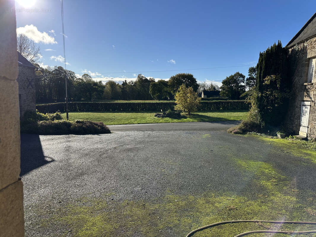 Maison à SAINT-LORMEL