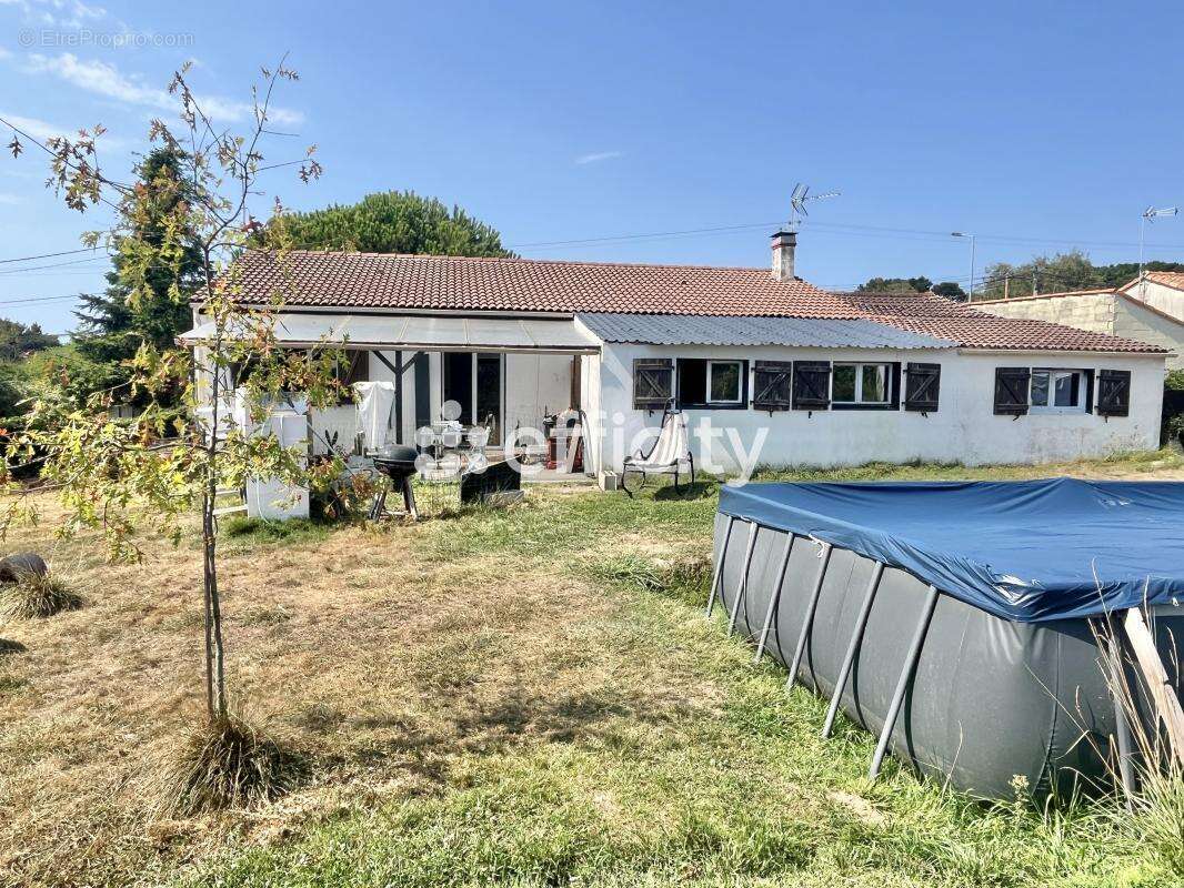 Maison à SAINT-MICHEL-CHEF-CHEF