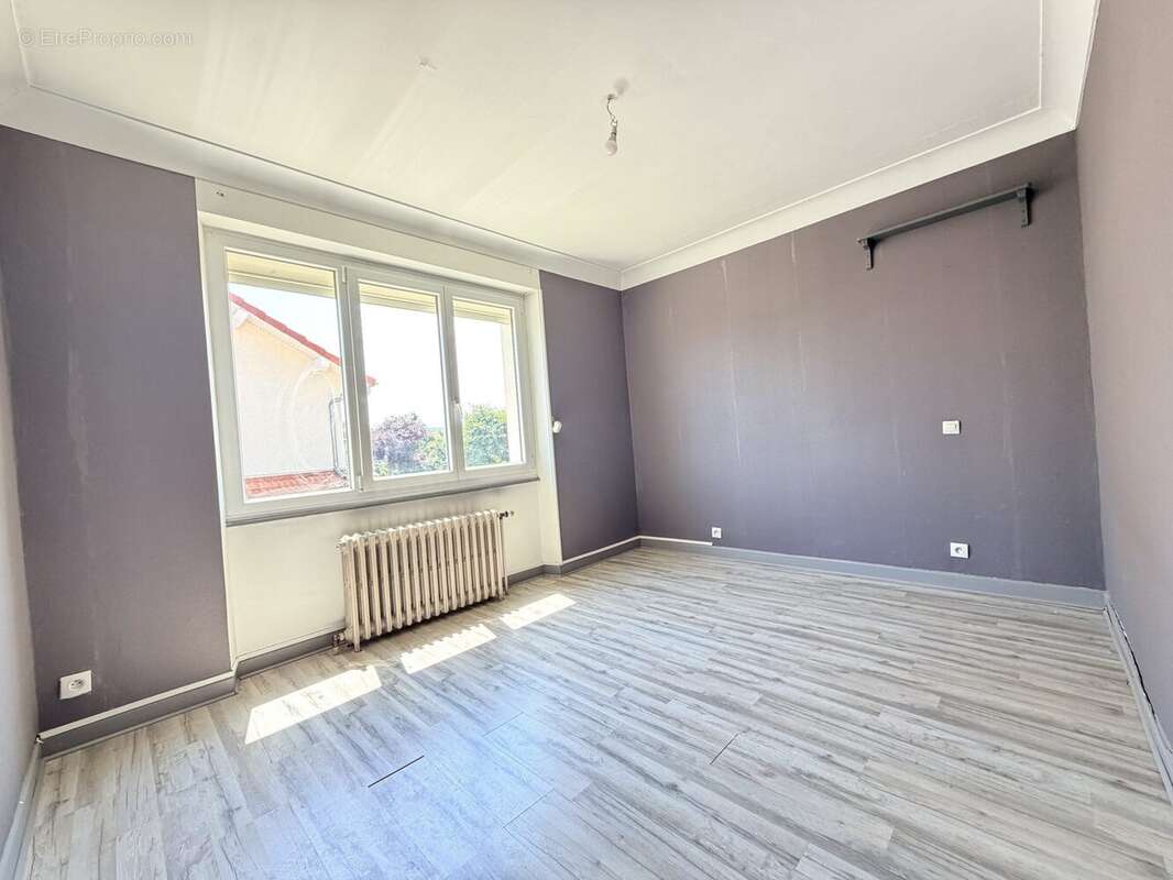Maison à MOZAC