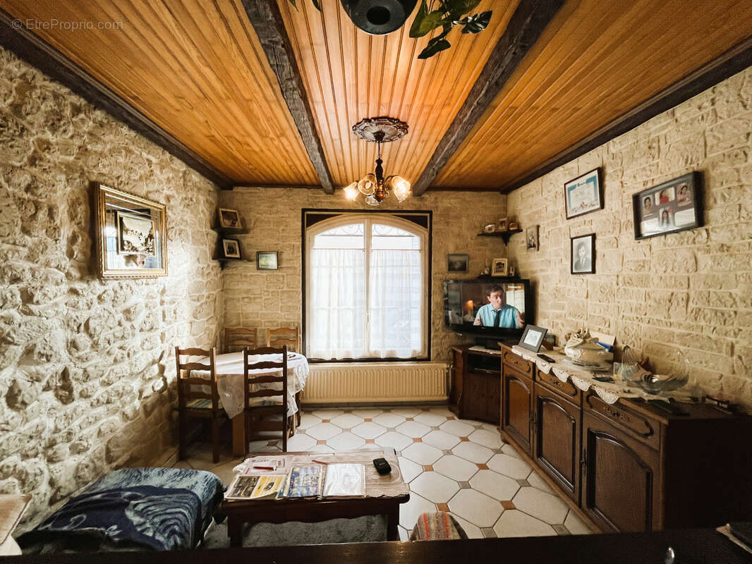 Maison à PONT-SAINTE-MAXENCE