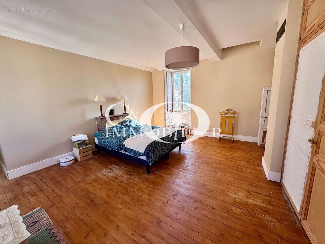 Maison à ROCHESERVIERE