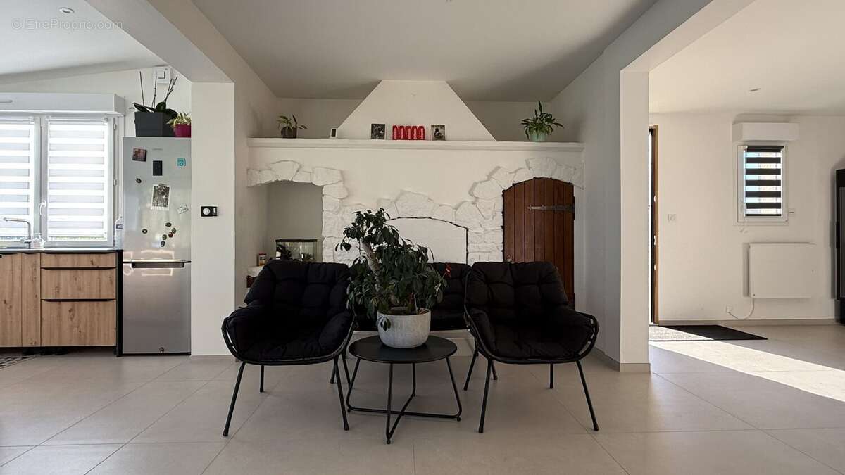 Maison à BONNETABLE