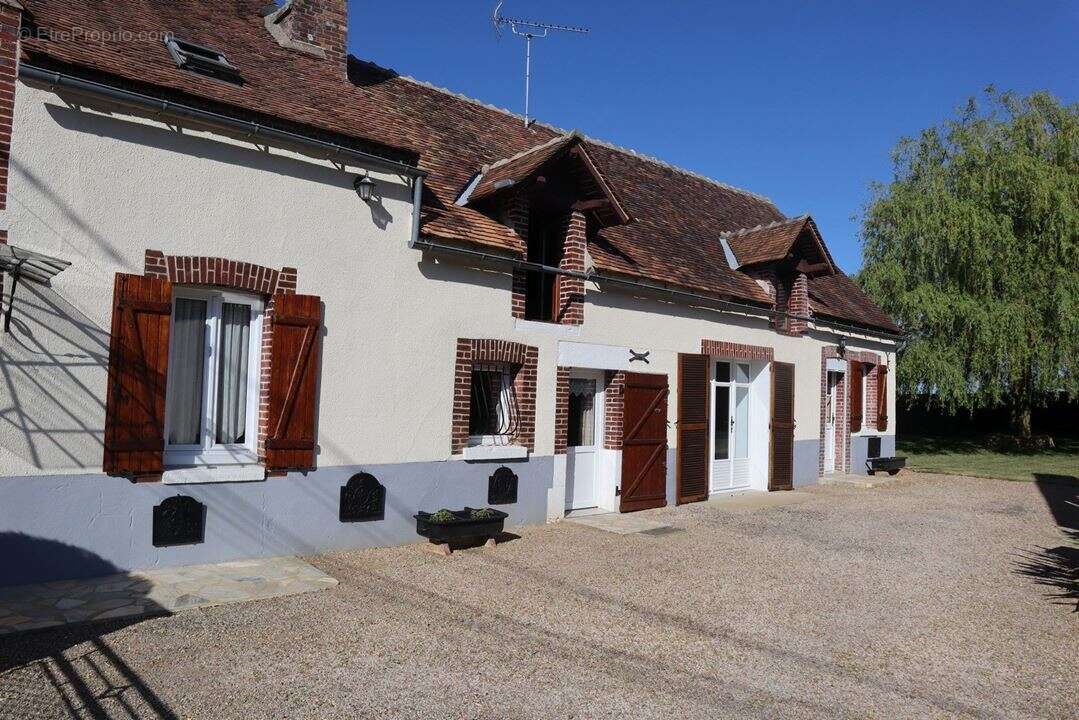Maison à SAINT-GERMAIN-DES-PRES