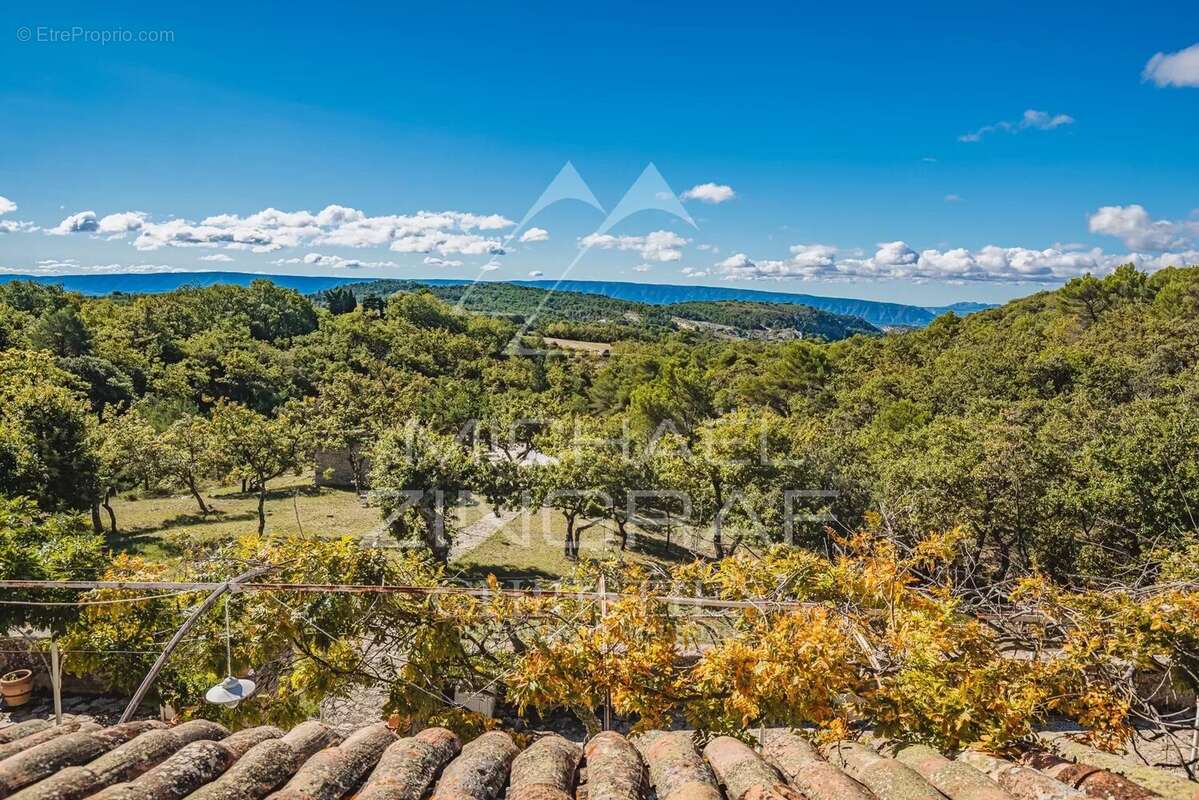 Superbe propriété avec vue imprenable sur le Luberon - photo 10