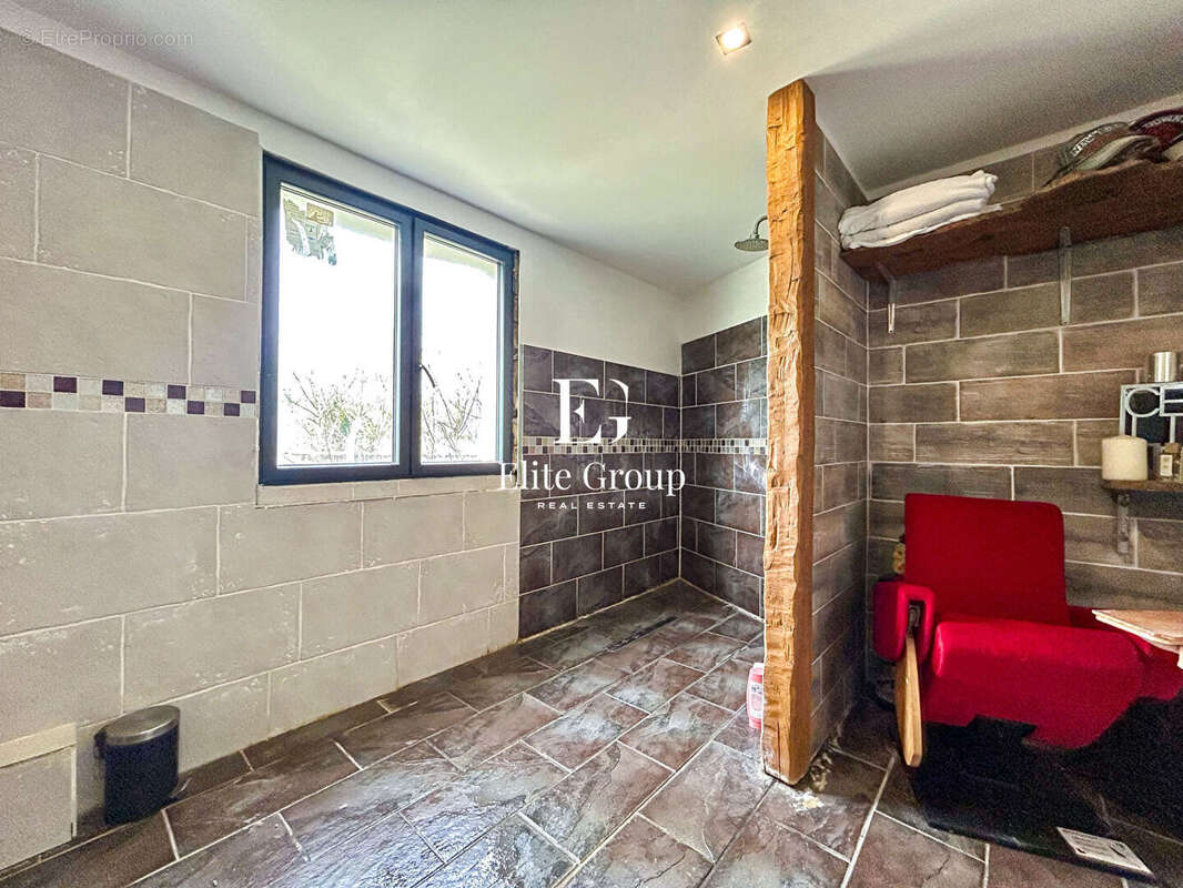 Maison à TONNAY-CHARENTE