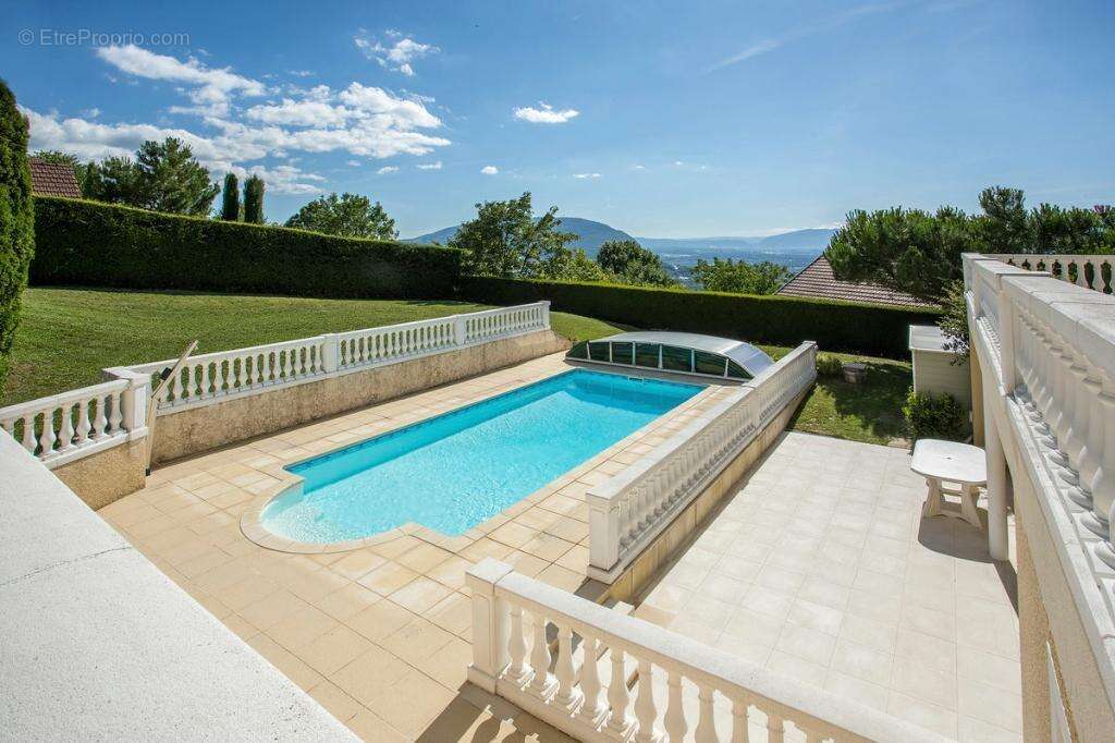 Maison à CRANVES-SALES