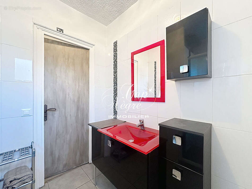 Appartement à BORMES-LES-MIMOSAS