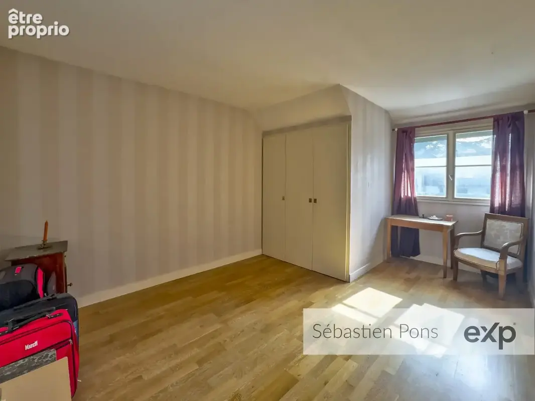 Maison 8 pièces 224 m² à vendre à Saint-Nom-La-Breteche (78860) - photo 9