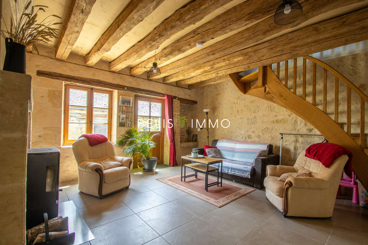 Maison à MONTLOUIS-SUR-LOIRE
