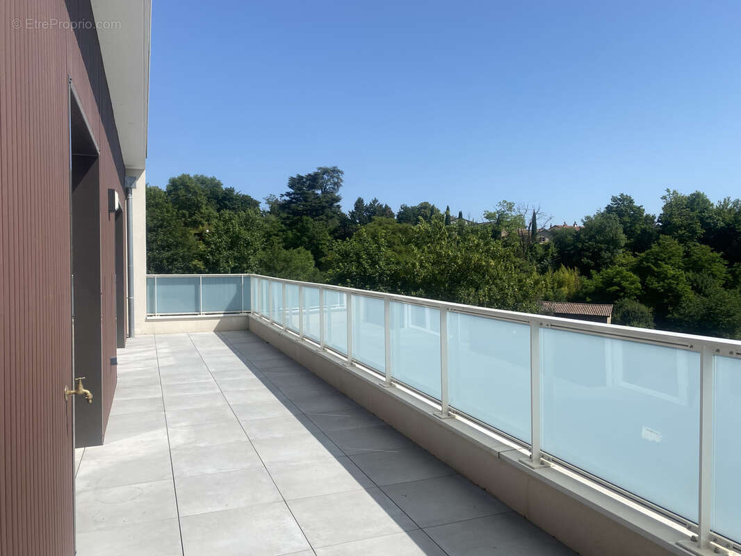 Appartement à CHAMPAGNE-AU-MONT-D'OR