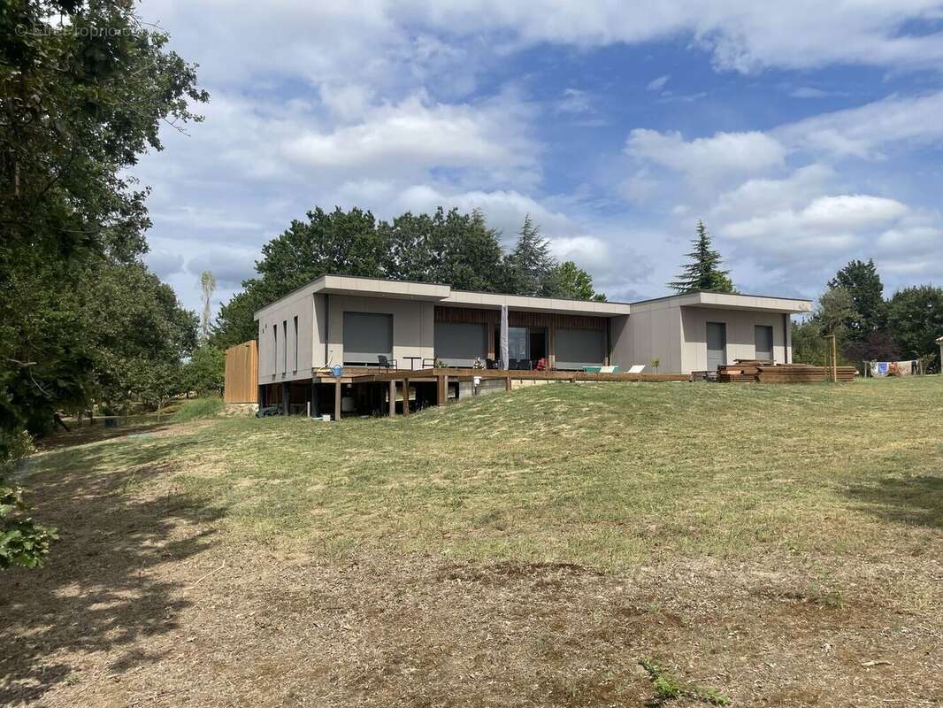 IMG5362 - Maison à BERGERAC