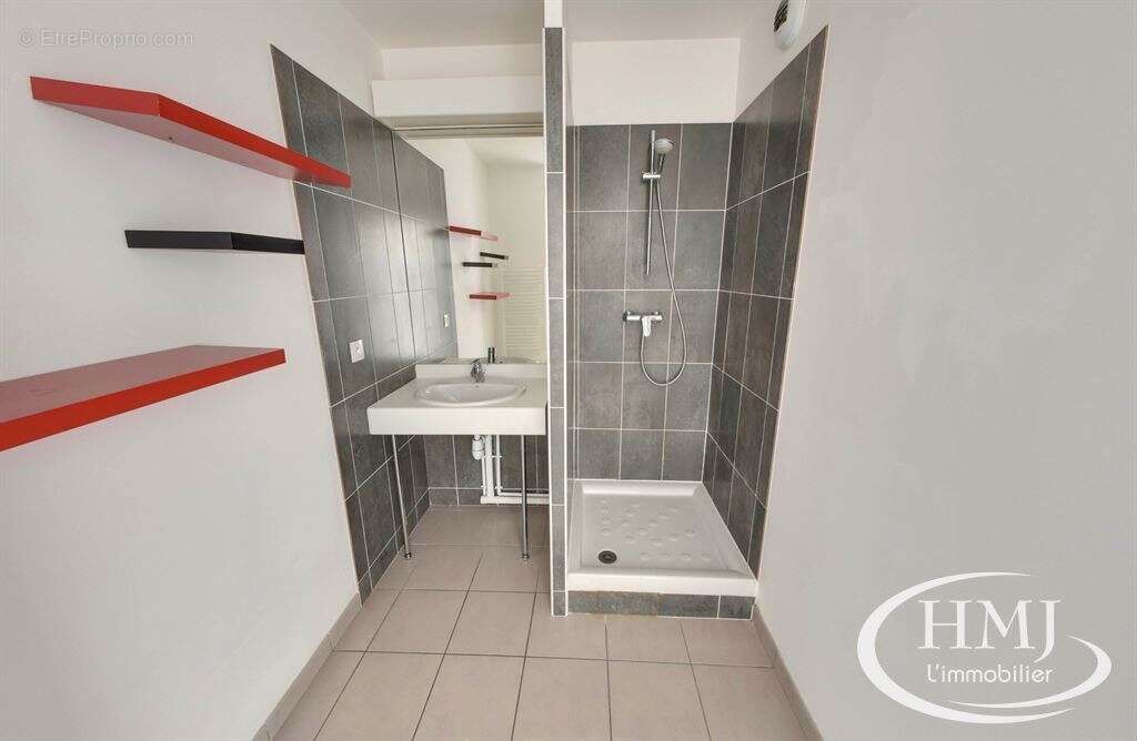 Appartement à CORBEIL-ESSONNES
