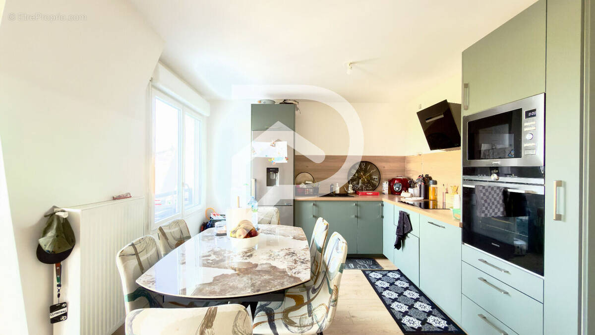 Appartement à LE BLANC-MESNIL