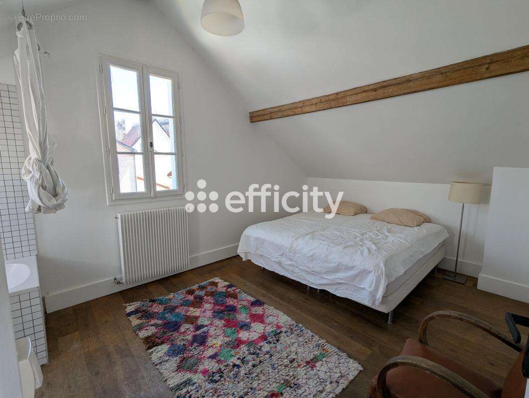 Maison à CHAMPIGNY-SUR-MARNE