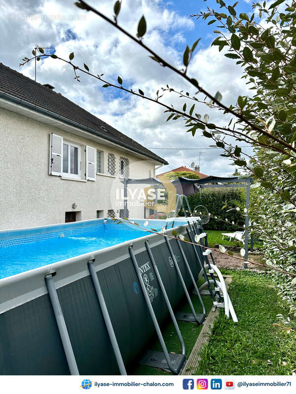 Maison 121 m2  4 ch  664 m2 - photo 4