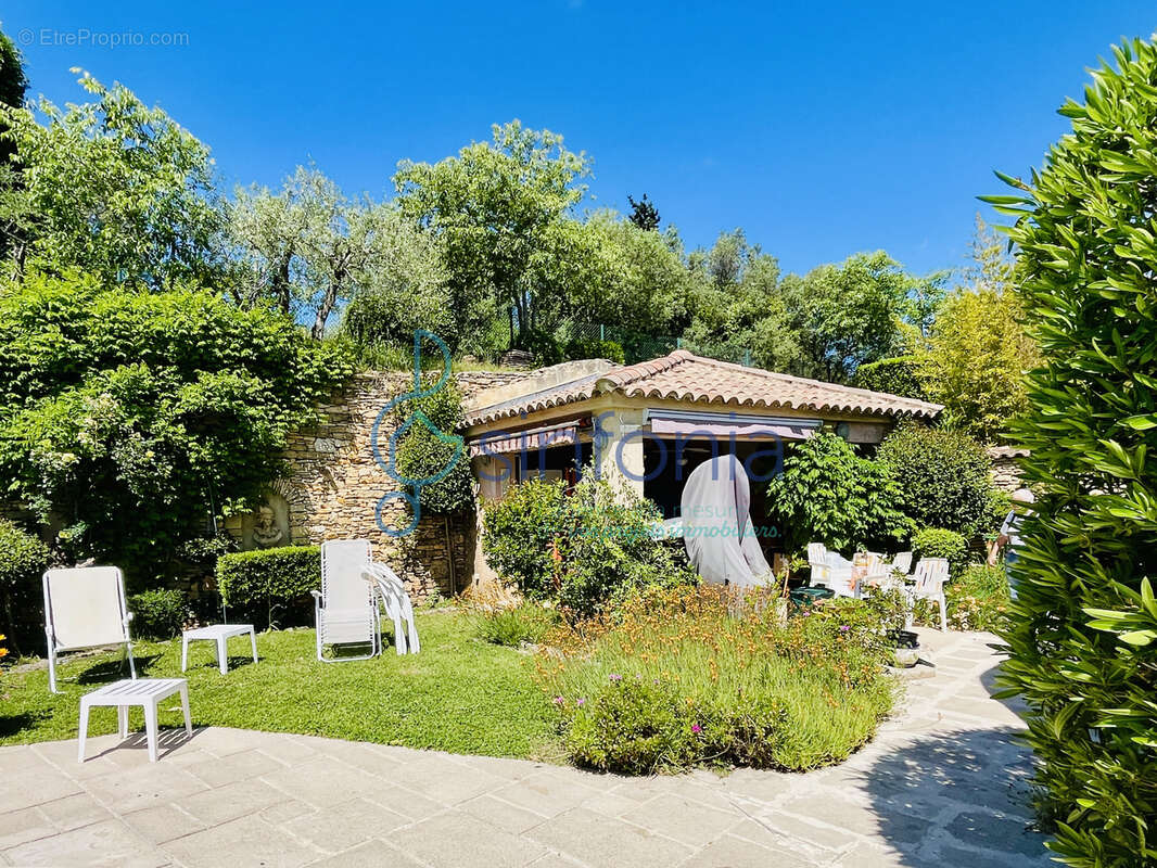 Maison à SERNHAC