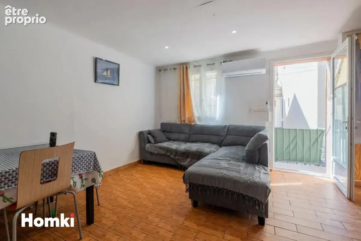 Appartement à MARSEILLE-3E